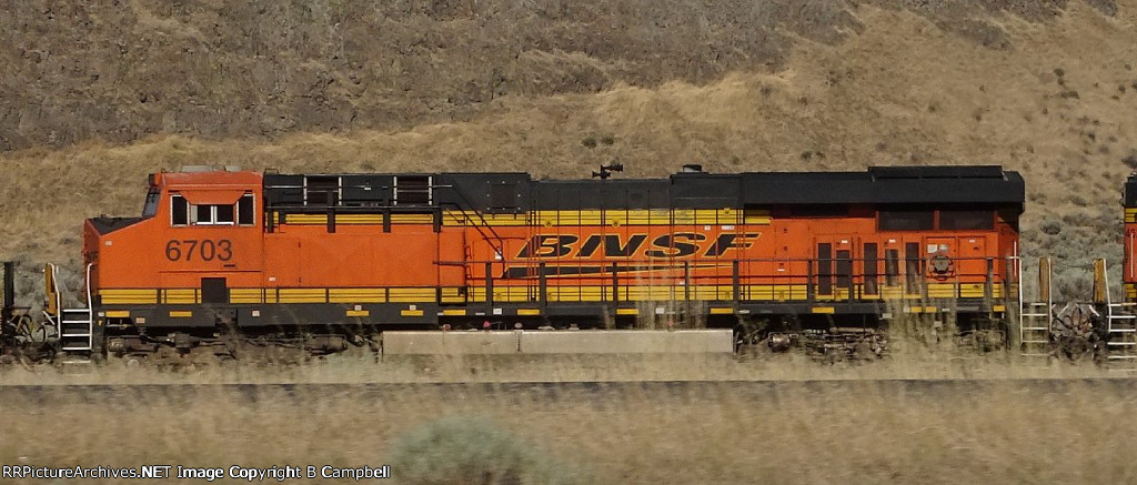 BNSF 6703